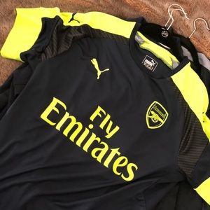 Official arsenal jersey large